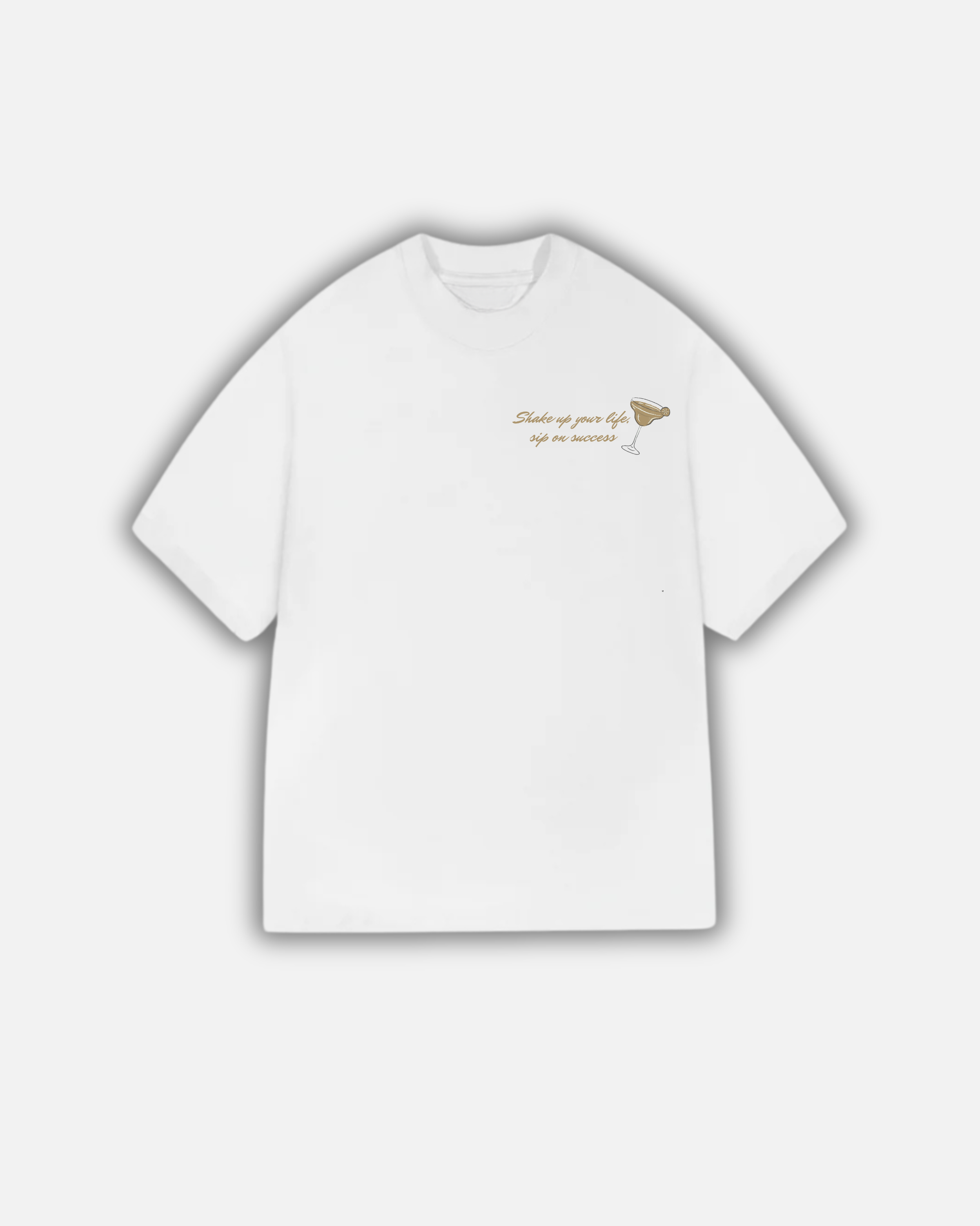 חולצת אובר סייז לבנה קוקטייל ״Cocktail״