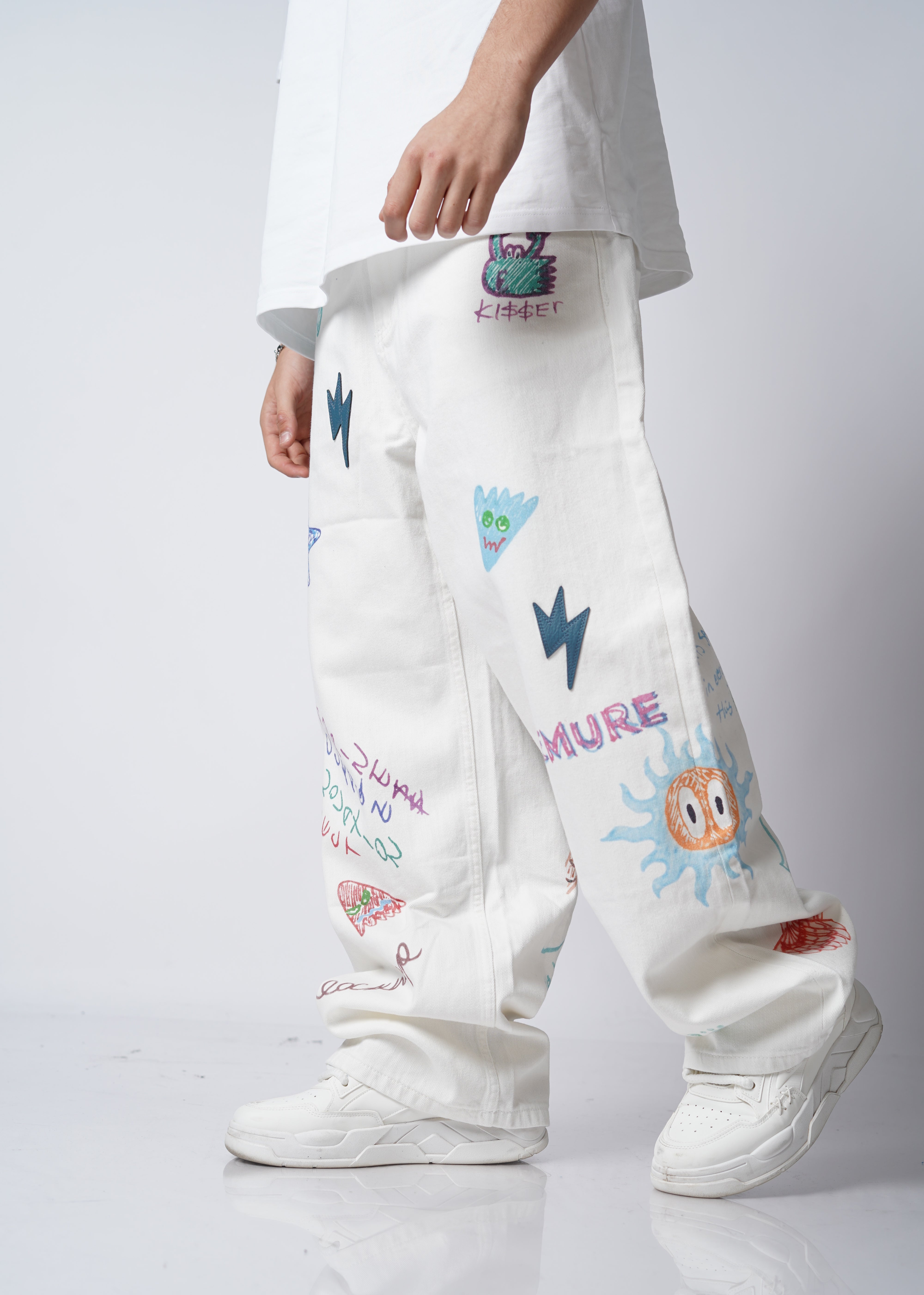 ג׳ינס ציורים לבן ״ painting״