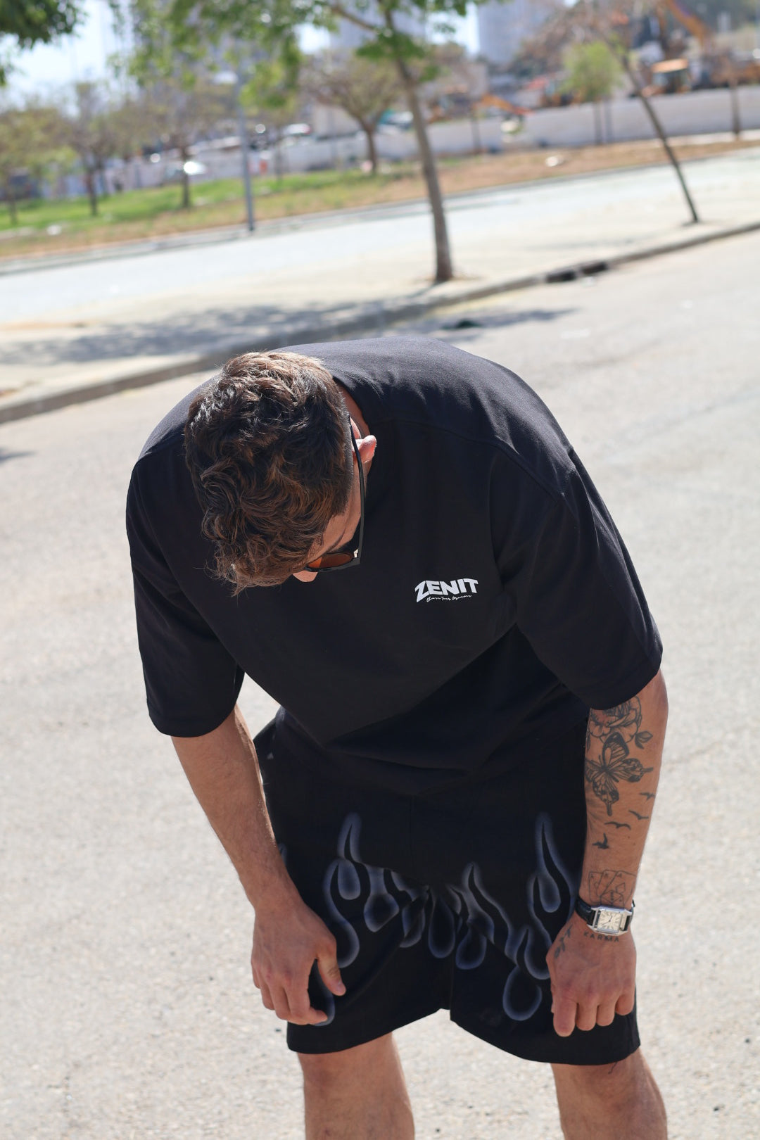 מכנס קצר הדפס אש שחור ״fire״