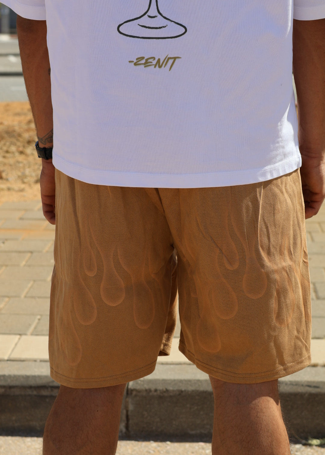 מכנס קצר הדפס אש שמנת ״fire״